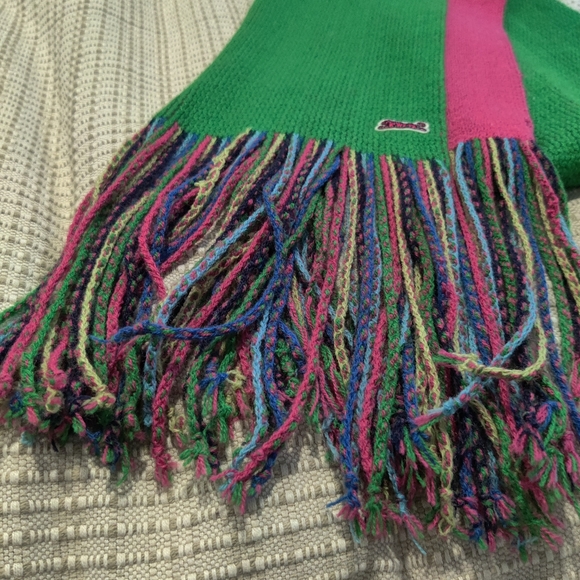 Le Tiger vintage winter scarf. - Picture 3 of 8